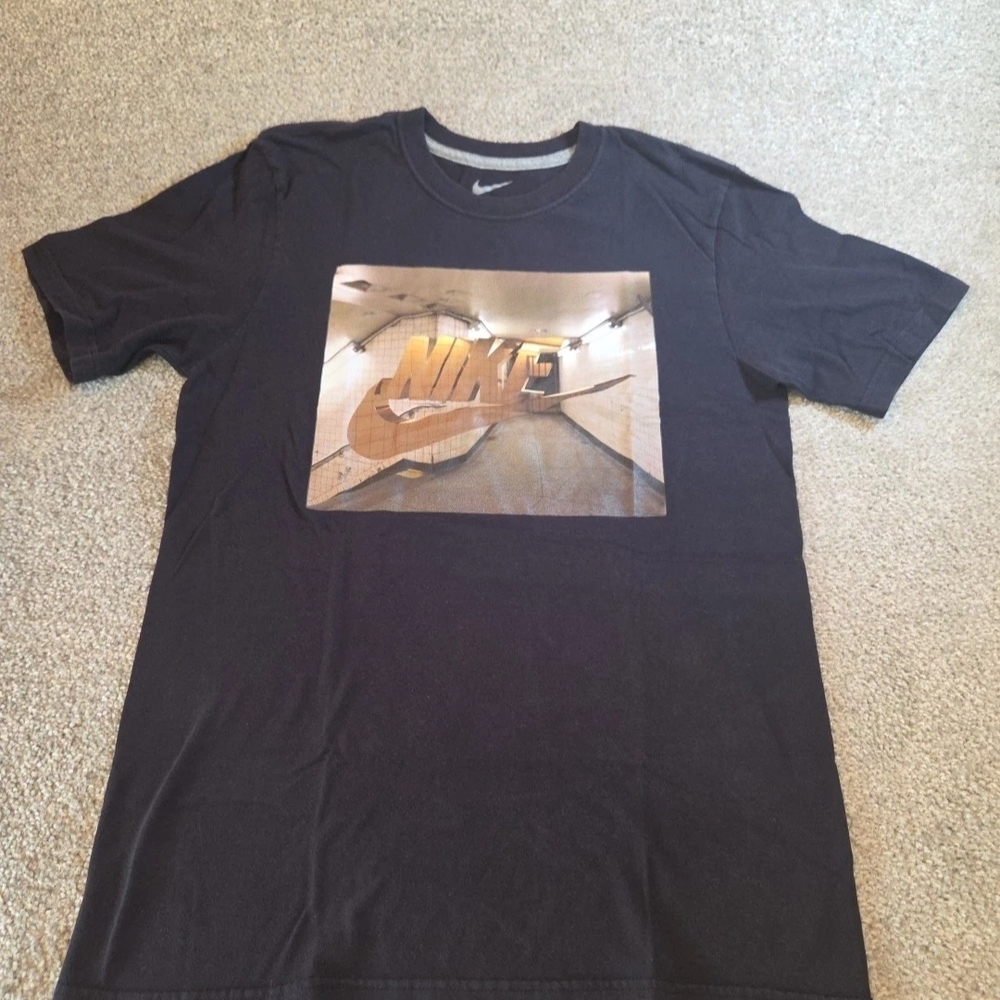 Nike Black Graphic T-Shirt